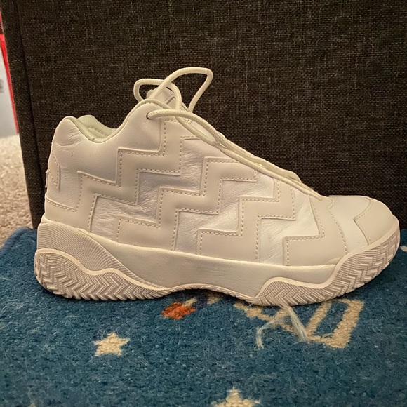 Nice shoes. As new. - Picture 2 of 3